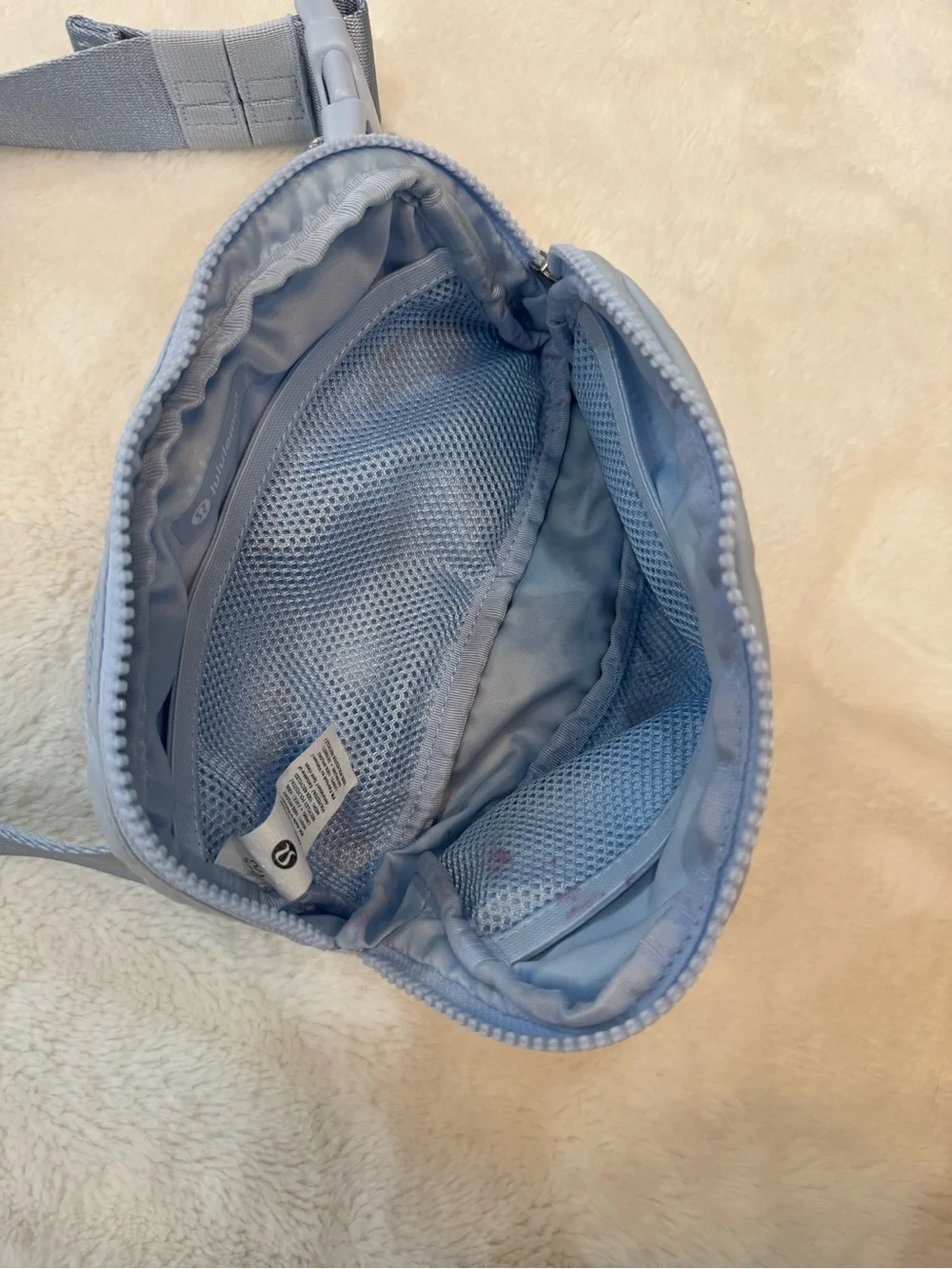 Lululemon belt bag - Picture 3 of 4